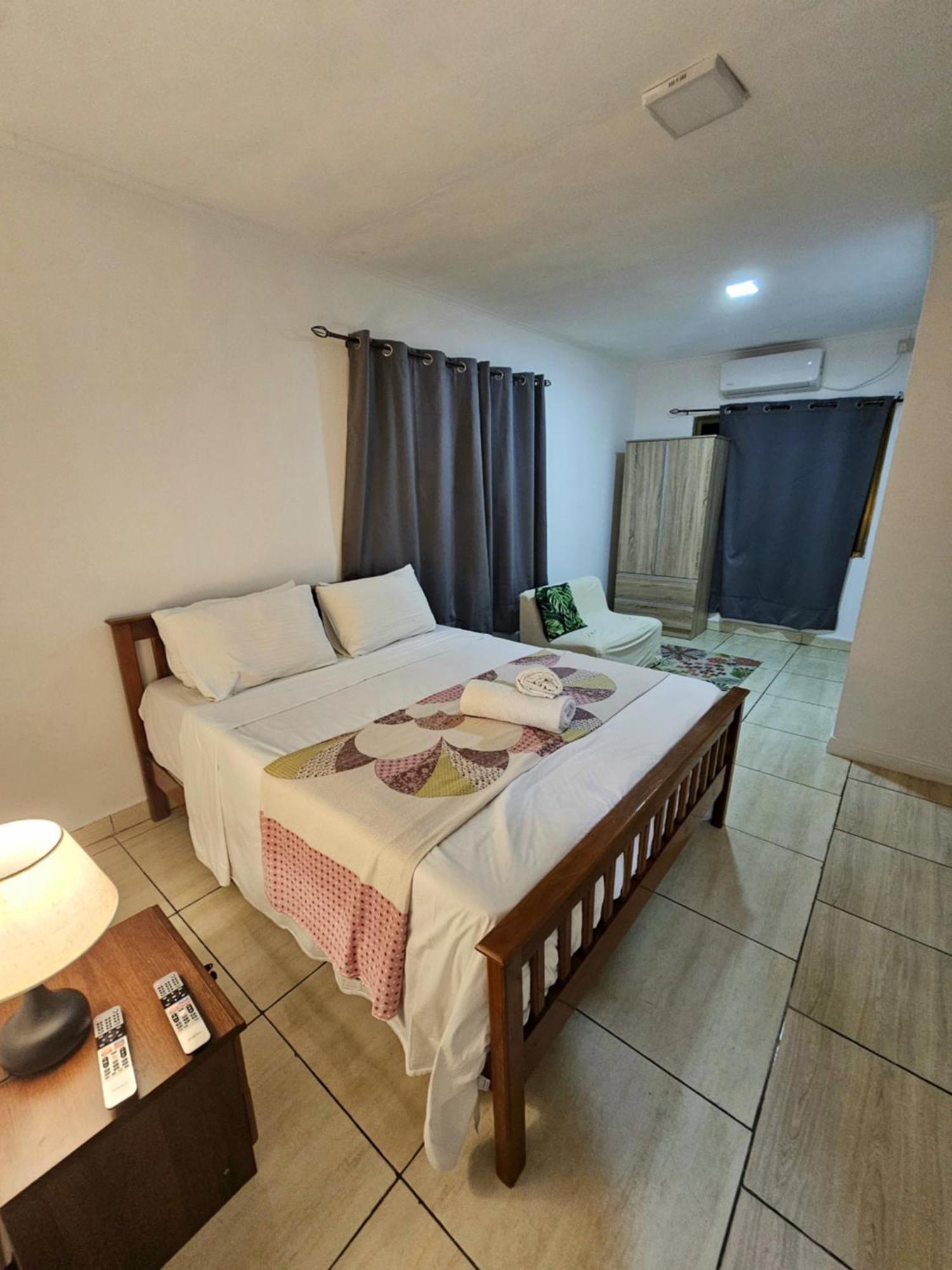 Alpha & Omega Apartment Seychelles 보발롱 외부 사진